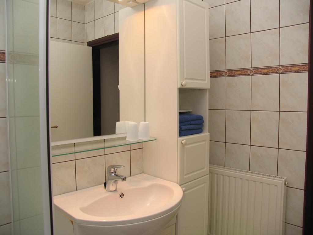 Lilu Apartments Vodice Phòng bức ảnh